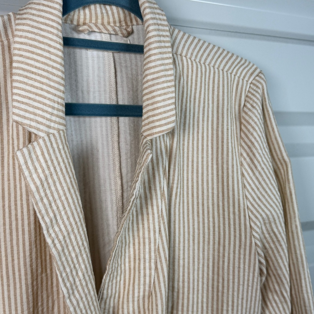 Maurices Womens Medium Tan White Striped 3/4 Sleeve Single Button Casual Blazer - Picture 2 of 7